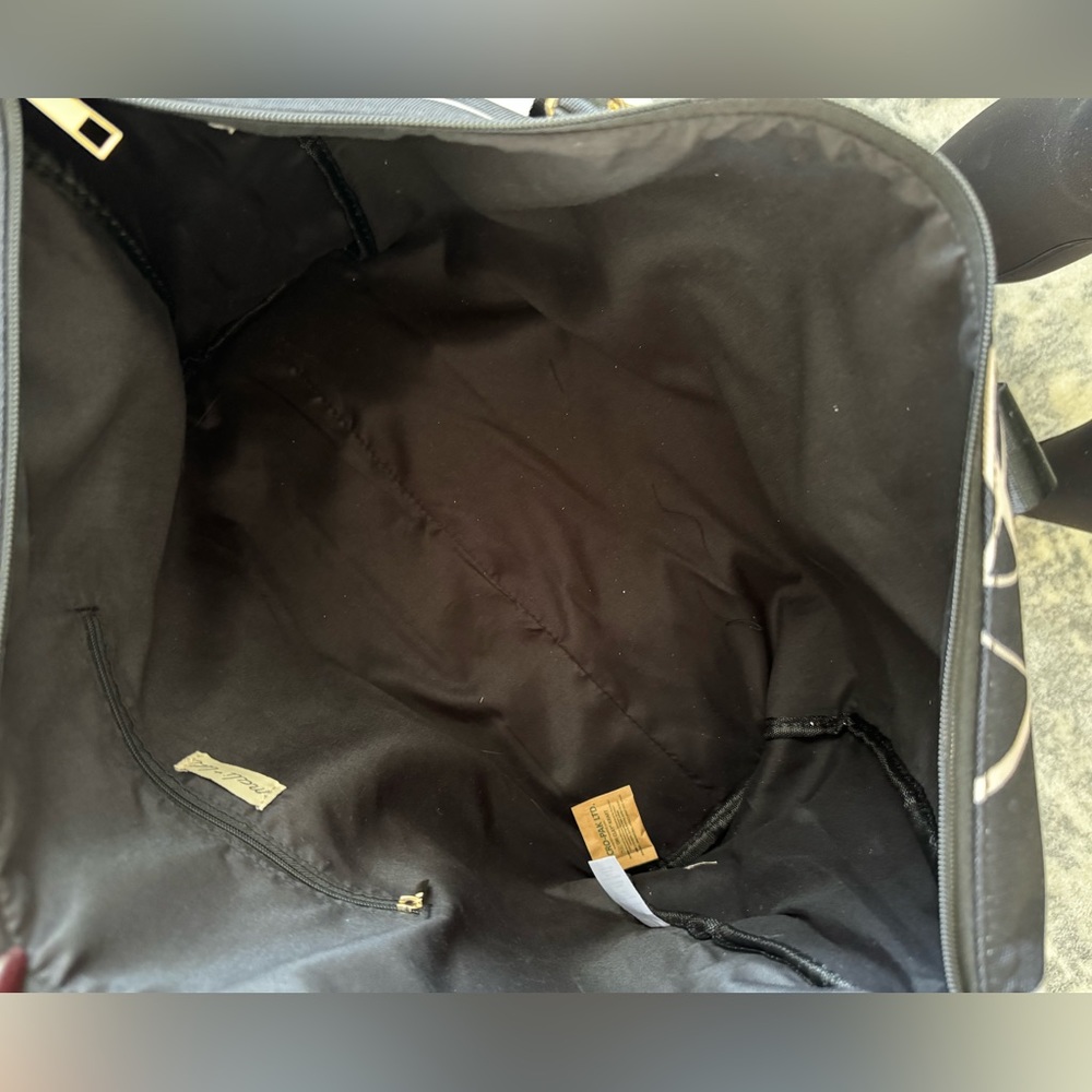 Mali and Lili Duffle Bag - Picture 3 of 3